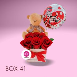 Box de 6 Rosas, globo metálico y peluche