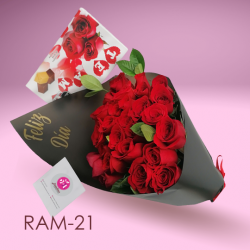 Bouquet of 24 Roses and Chocolate Lineage
